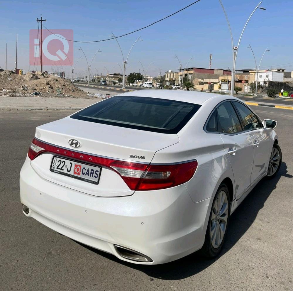 هيونداي أزيرا